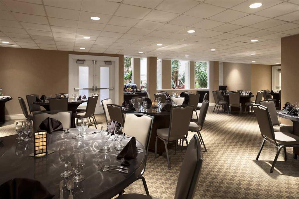 Embassy Suites By Hilton Richmond Dumbarton Facilidades foto