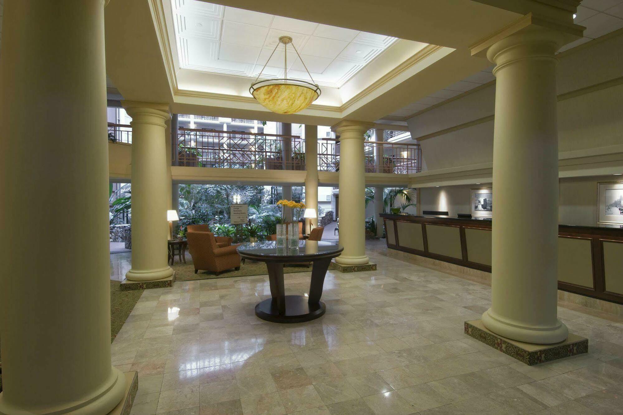 Embassy Suites By Hilton Richmond Dumbarton Exterior foto